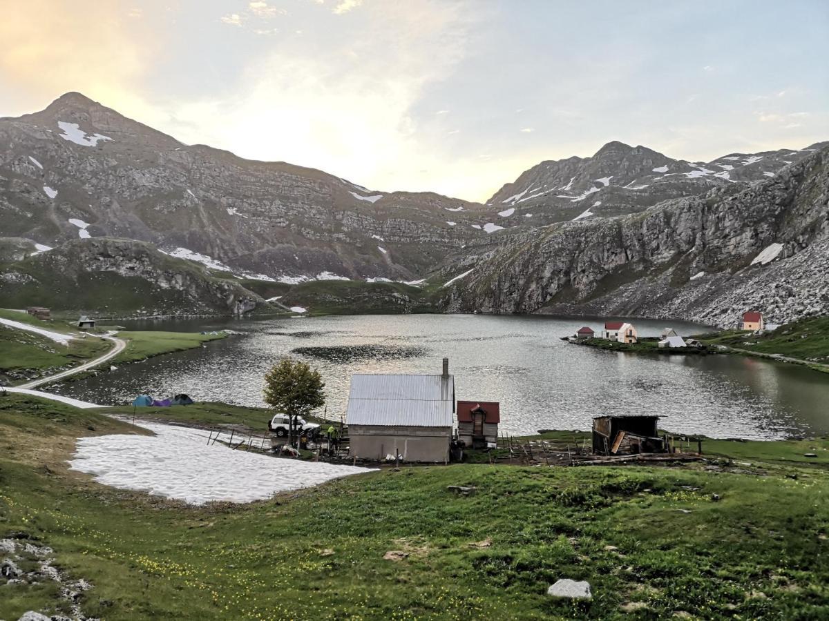 Rural Household Minic - Kapetanovo Jezero Vandrerhjem Kolašin Eksteriør bilde